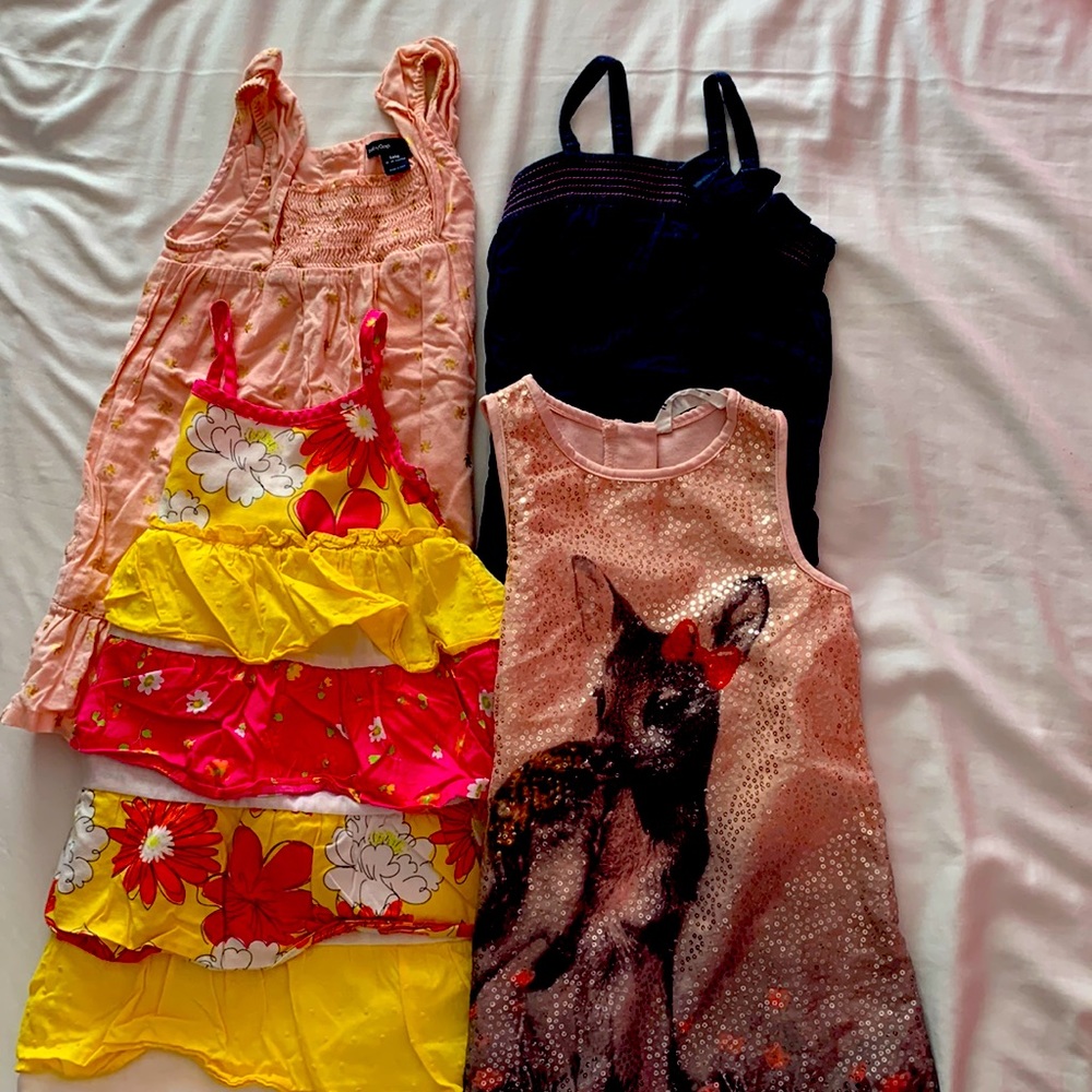 Toddler’s cloth’s bundle of 4 pcs